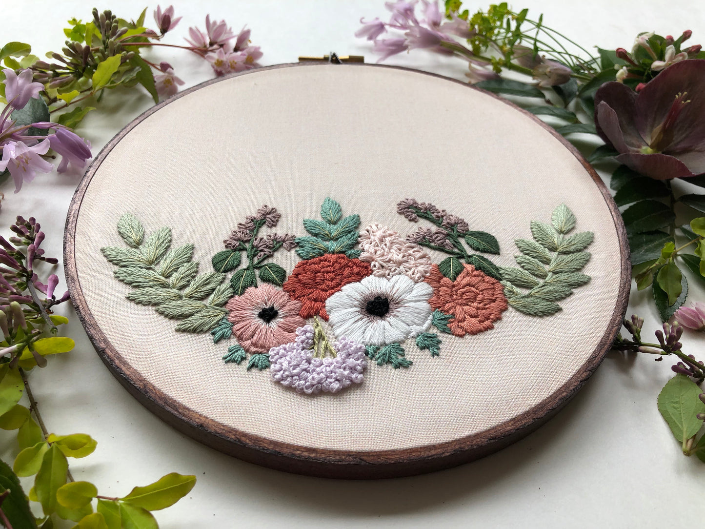 Hand Embroidery Kit - Hollis in Cream